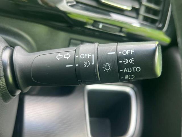 ステップワゴンスパーダ ４ＷＤスパーダクールスピリット・ホンダセンシング　新品タイヤ／保証書／純正　１０インチ　ＳＤナビ／両側電動スライドドア／シートヒーター　前席／シート　ハーフレザー／ヘッドランプ　ＬＥＤ／ＵＳＢジャック／ＥＴＣ／ＥＢＤ付ＡＢＳ／横滑り防止装置　４ＷＤ（16枚目）