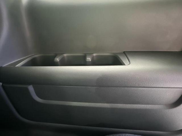 ステップワゴンスパーダ ４ＷＤスパーダクールスピリット・ホンダセンシング　新品タイヤ／保証書／純正　１０インチ　ＳＤナビ／両側電動スライドドア／シートヒーター　前席／シート　ハーフレザー／ヘッドランプ　ＬＥＤ／ＵＳＢジャック／ＥＴＣ／ＥＢＤ付ＡＢＳ／横滑り防止装置　４ＷＤ（44枚目）