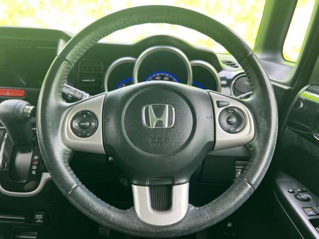 N-BOXカスタム 4WD G・ターボパッケージ 新品タイヤ/保証書/両側電動スライドドア/ヘッドランプ HID/EBD付ABS/横滑り防止装置/エアバッグ 運転席/エアバッグ 助手席/アルミホイール 純正 15インチ/パワーウインドウ 4WD(10枚目)