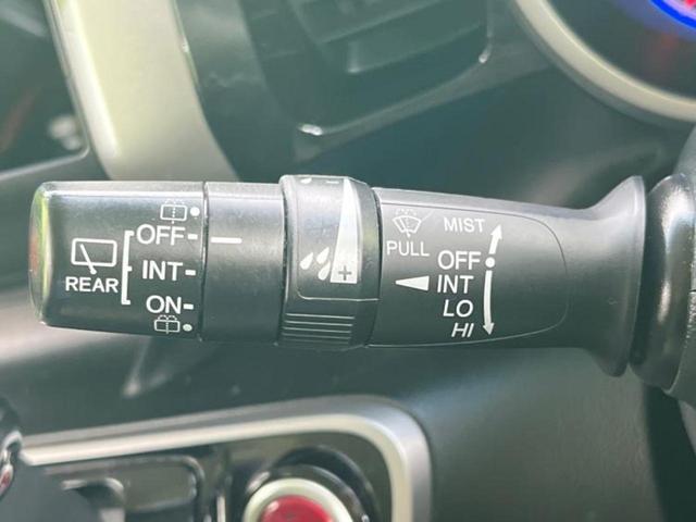 N-BOXカスタム 4WD G・ターボパッケージ 新品タイヤ/保証書/両側電動スライドドア/ヘッドランプ HID/EBD付ABS/横滑り防止装置/エアバッグ 運転席/エアバッグ 助手席/アルミホイール 純正 15インチ/パワーウインドウ 4WD(12枚目)