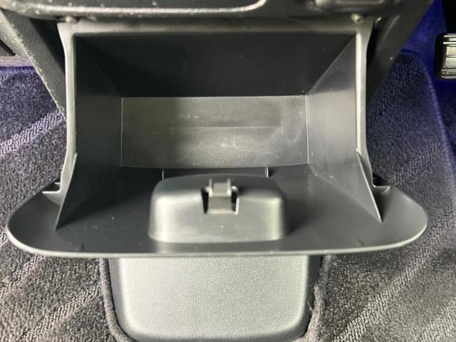 N-BOXカスタム 4WD G・ターボパッケージ 新品タイヤ/保証書/両側電動スライドドア/ヘッドランプ HID/EBD付ABS/横滑り防止装置/エアバッグ 運転席/エアバッグ 助手席/アルミホイール 純正 15インチ/パワーウインドウ 4WD(25枚目)