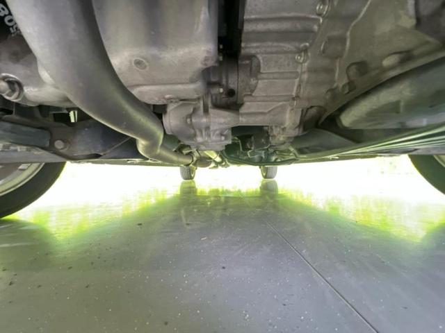 N-BOXカスタム 4WD G・ターボパッケージ 新品タイヤ/保証書/両側電動スライドドア/ヘッドランプ HID/EBD付ABS/横滑り防止装置/エアバッグ 運転席/エアバッグ 助手席/アルミホイール 純正 15インチ/パワーウインドウ 4WD(42枚目)