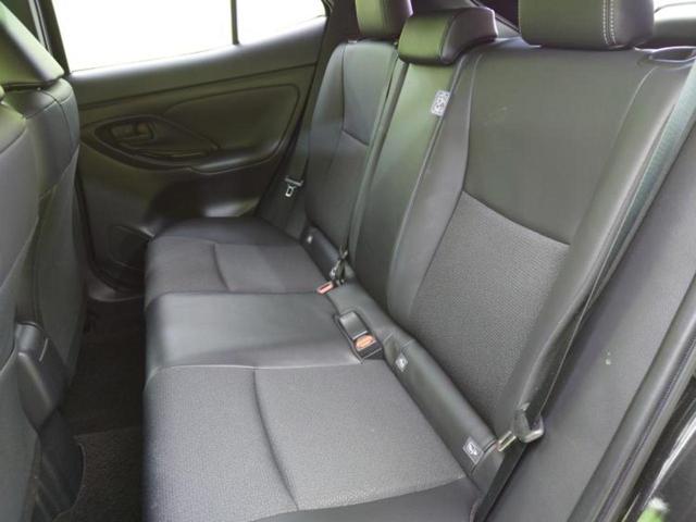 ヤリスクロス ４ＷＤハイブリッドＺ　保証書／純正　メモリーナビ／衝突安全装置／シートヒーター　前席／パノラミックビューモニター／車線逸脱防止支援システム／シート　ハーフレザー／電動バックドア／ヘッドランプ　ＬＥＤ　衝突被害軽減システム（7枚目）