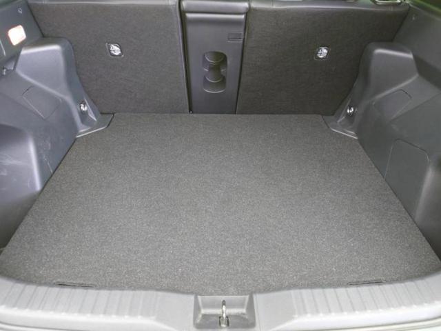 ヤリスクロス ４ＷＤハイブリッドＺ　保証書／純正　メモリーナビ／衝突安全装置／シートヒーター　前席／パノラミックビューモニター／車線逸脱防止支援システム／シート　ハーフレザー／電動バックドア／ヘッドランプ　ＬＥＤ　衝突被害軽減システム（8枚目）