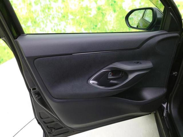 ヤリスクロス ４ＷＤハイブリッドＺ　保証書／純正　メモリーナビ／衝突安全装置／シートヒーター　前席／パノラミックビューモニター／車線逸脱防止支援システム／シート　ハーフレザー／電動バックドア／ヘッドランプ　ＬＥＤ　衝突被害軽減システム（22枚目）