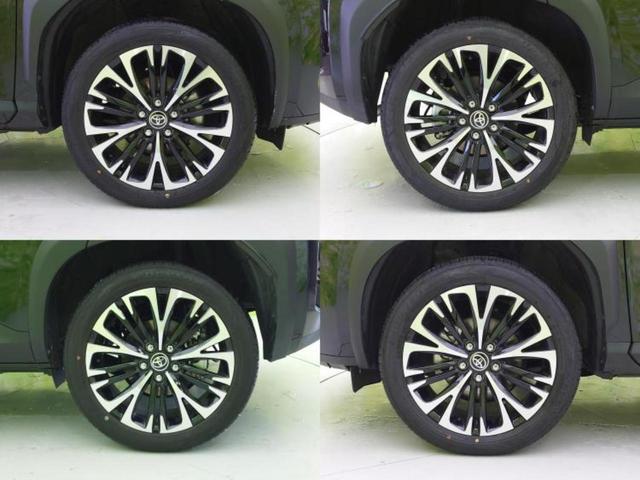 ヤリスクロス ４ＷＤハイブリッドＺ　保証書／純正　メモリーナビ／衝突安全装置／シートヒーター　前席／パノラミックビューモニター／車線逸脱防止支援システム／シート　ハーフレザー／電動バックドア／ヘッドランプ　ＬＥＤ　衝突被害軽減システム（52枚目）