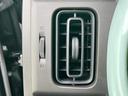 ４ＷＤハイブリッドＧ　保証書／セーフティサポート（スズキ）／シートヒーター　前席／車線逸脱防止支援システム／ヘッドランプ　ＬＥＤ／ＥＢＤ付ＡＢＳ／横滑り防止装置／アイドリングストップ／禁煙車／エアバッグ　運転席　４ＷＤ（32枚目）