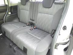 ＷＥＣＡＲＳでは各商談席に大型モニターをご用意しております！見やすい大画面でゆったりと全国の在庫をご覧いただけます！是非ご来店お待ちしております！ 7