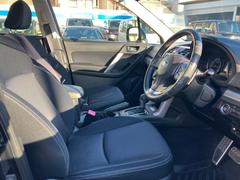 ＷＥＣＡＲＳではほぼ毎日新しい在庫車両を入荷しております！お客様のこだわりを叶える１台がきっとＷＥＣＡＲＳにあるはずです！ 5