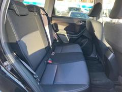 ＷＥＣＡＲＳでは各商談席に大型モニターをご用意しております！見やすい大画面でゆったりと全国の在庫をご覧いただけます！是非ご来店お待ちしております！ 7