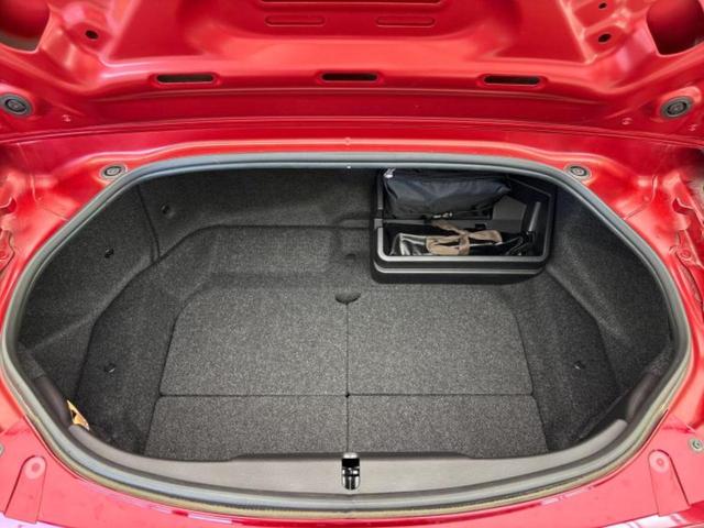ロードスターRF VS 新品タイヤ/純正 SDナビ/衝突安全装置/シートヒーター/車線逸脱防止支援システム/シート 合皮/ヘッドランプ LED/Bluetooth接続/ETC/EBD付ABS/横滑り防止装置 バックカメラ(6枚目)