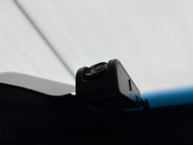 クラウンハイブリッド ＲＳアドバンス　サンルーフ／保証書／純正　ＳＤナビ／トヨタセーフティセンス／シートヒーター／パノラミックビューモニター／車線逸脱防止支援システム／シート　フルレザー／パーキングアシスト　自動操舵　革シート　電動シート（27枚目）