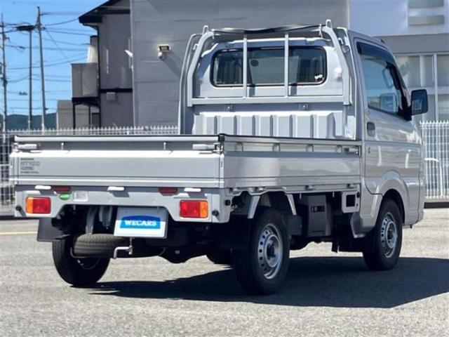 ＮＴ１００クリッパートラック ４ＷＤ　ＤＸ　新品タイヤ／エアバッグ　運転席／パワーステアリング／マニュアルエアコン　４ＷＤ（3枚目）