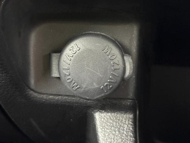 クロスビー ハイブリッドMX 新品タイヤ/保証書/社外 SDナビ/衝突安全装置/シートヒーター 前席/車線逸脱防止支援システム/ヘッドランプ LED/Bluetooth接続/ETC/EBD付ABS/横滑り防止装置 DVD再生(31枚目)