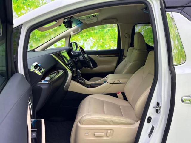 WECARSでは各商談席に大型モニターをご用意しております!見やすい大画面でゆったりと全国の在庫をご覧いただけます!是非ご来店お待ちしております!