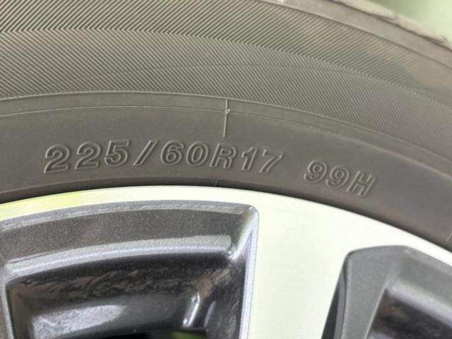 WECARSの展示場では実際に見て、触ってお車をお選びいただけます!知識の豊富な営業スタッフが様々なカーライフをご提案いたします!