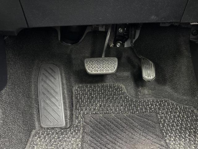 カローラフィールダー ハイブリッドＧエアロツアラー　純正　ＳＤナビ／衝突安全装置／車線逸脱防止支援システム／ヘッドランプ　ＬＥＤ／Ｂｌｕｅｔｏｏｔｈ接続／ＥＴＣ／横滑り防止装置／アイドリングストップ／フルセグＴＶ／ＤＶＤ／禁煙車　衝突被害軽減システム（34枚目）