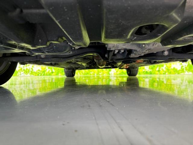 カローラフィールダー ハイブリッドＧエアロツアラー　純正　ＳＤナビ／衝突安全装置／車線逸脱防止支援システム／ヘッドランプ　ＬＥＤ／Ｂｌｕｅｔｏｏｔｈ接続／ＥＴＣ／横滑り防止装置／アイドリングストップ／フルセグＴＶ／ＤＶＤ／禁煙車　衝突被害軽減システム（46枚目）