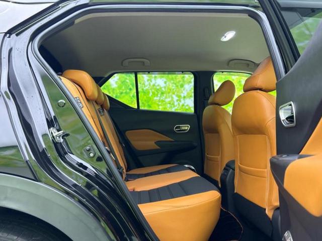 キックス Ｘツートーンインテリアエディション　新品タイヤ／純正　９インチ　ＳＤナビ／インテリジェントルームミラー／衝突安全装置／シートヒーター／アラウンドビューモニター／車線逸脱防止支援システム／シート　合皮／プロパイロット　衝突被害軽減システム（5枚目）