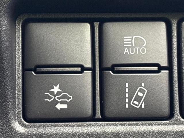 ヴォクシー ＺＳキラメキ２　新品タイヤ／衝突安全装置／両側電動スライドドア／車線逸脱防止支援システム／ヘッドランプ　ＬＥＤ／ＥＢＤ付ＡＢＳ／横滑り防止装置／アイドリングストップ／エアバッグ　運転席／エアバッグ　助手席（16枚目）