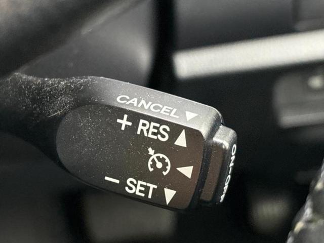 ヴォクシー ＺＳキラメキ２　新品タイヤ／衝突安全装置／両側電動スライドドア／車線逸脱防止支援システム／ヘッドランプ　ＬＥＤ／ＥＢＤ付ＡＢＳ／横滑り防止装置／アイドリングストップ／エアバッグ　運転席／エアバッグ　助手席（18枚目）