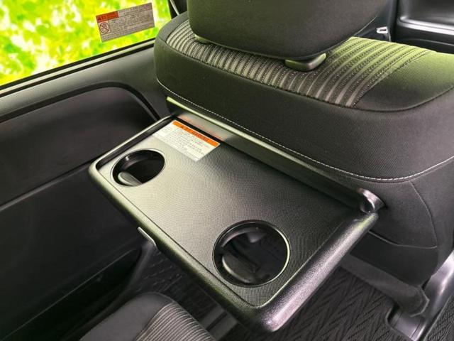 ヴォクシー ＺＳキラメキ２　新品タイヤ／衝突安全装置／両側電動スライドドア／車線逸脱防止支援システム／ヘッドランプ　ＬＥＤ／ＥＢＤ付ＡＢＳ／横滑り防止装置／アイドリングストップ／エアバッグ　運転席／エアバッグ　助手席（42枚目）
