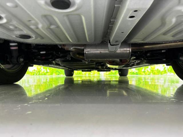 ヴォクシー ＺＳキラメキ２　新品タイヤ／衝突安全装置／両側電動スライドドア／車線逸脱防止支援システム／ヘッドランプ　ＬＥＤ／ＥＢＤ付ＡＢＳ／横滑り防止装置／アイドリングストップ／エアバッグ　運転席／エアバッグ　助手席（51枚目）