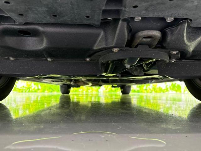 ヴォクシー ＺＳキラメキ２　新品タイヤ／衝突安全装置／両側電動スライドドア／車線逸脱防止支援システム／ヘッドランプ　ＬＥＤ／ＥＢＤ付ＡＢＳ／横滑り防止装置／アイドリングストップ／エアバッグ　運転席／エアバッグ　助手席（52枚目）