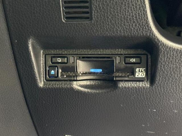 ヴォクシー ハイブリッドＳ－Ｚ　新品タイヤ／ディスプレイオーディオ＋ナビ１０インチ／デジタルインナーミラー／衝突安全装置／両側電動スライドドア／シートヒーター／パノラミックビューモニター／車線逸脱防止支援システム　全周囲カメラ（16枚目）