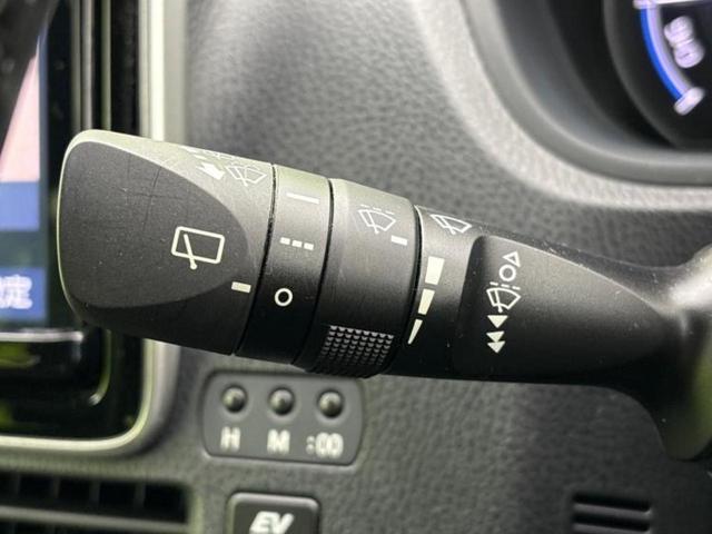 ヴォクシー ハイブリッドＺＳキラメキ３　保証書／純正　９インチ　ＳＤナビ／衝突安全装置／両側電動スライドドア／シートヒーター　前席／車線逸脱防止支援システム／シート　ハーフレザー／パーキングアシスト　バックガイド　衝突被害軽減システム（30枚目）