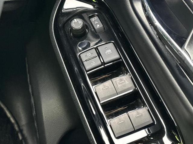 ヴォクシー ハイブリッドＺＳキラメキ３　保証書／純正　９インチ　ＳＤナビ／衝突安全装置／両側電動スライドドア／シートヒーター　前席／車線逸脱防止支援システム／シート　ハーフレザー／パーキングアシスト　バックガイド　衝突被害軽減システム（37枚目）