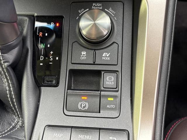 NX NX300h Iパッケージ 新品タイヤ/純正 10インチ SDナビ/プリクラッシュセーフティ/シートヒーター/車線逸脱防止支援システム/シート 合皮/電動バックドア/ヘッドランプ LED/Bluetooth接続/ETC 記録簿(15枚目)