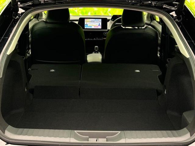 プリウス Ｚ　サンルーフ／保証書／純正　１１インチ　ＳＤナビ／衝突安全装置／シートヒーター／全方位モニター／車線逸脱防止支援システム／シート　合皮／パーキングアシスト　バックガイド　衝突被害軽減システム　禁煙車（19枚目）