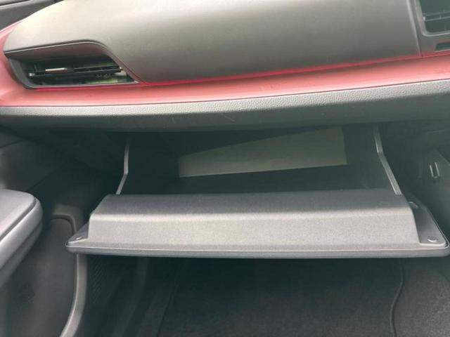 プリウス Ｚ　サンルーフ／保証書／純正　１１インチ　ＳＤナビ／衝突安全装置／シートヒーター／全方位モニター／車線逸脱防止支援システム／シート　合皮／パーキングアシスト　バックガイド　衝突被害軽減システム　禁煙車（29枚目）