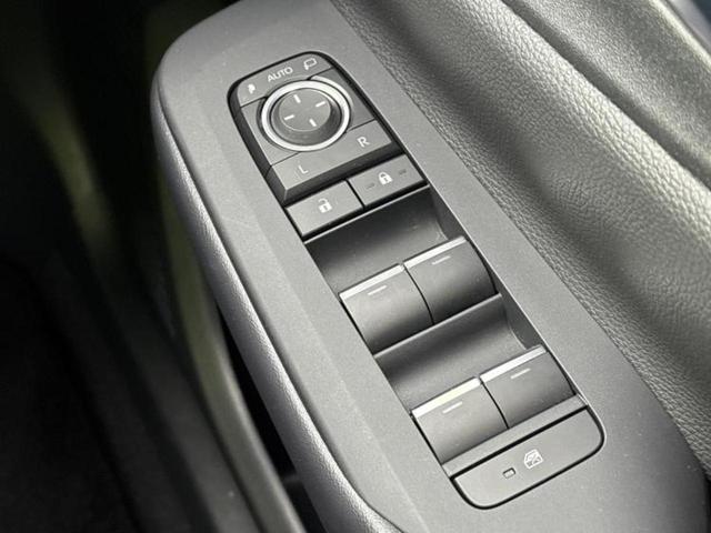 プリウス Ｚ　サンルーフ／保証書／純正　１１インチ　ＳＤナビ／衝突安全装置／シートヒーター／全方位モニター／車線逸脱防止支援システム／シート　合皮／パーキングアシスト　バックガイド　衝突被害軽減システム　禁煙車（35枚目）