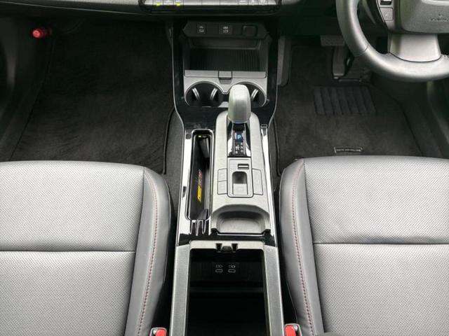 プリウス Ｚ　サンルーフ／保証書／純正　１１インチ　ＳＤナビ／衝突安全装置／シートヒーター／全方位モニター／車線逸脱防止支援システム／シート　合皮／パーキングアシスト　バックガイド　衝突被害軽減システム　禁煙車（38枚目）