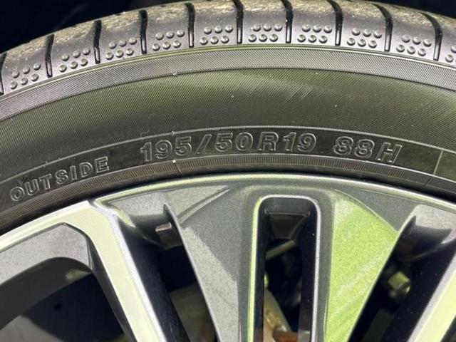 プリウス Ｚ　サンルーフ／保証書／純正　１１インチ　ＳＤナビ／衝突安全装置／シートヒーター／全方位モニター／車線逸脱防止支援システム／シート　合皮／パーキングアシスト　バックガイド　衝突被害軽減システム　禁煙車（51枚目）