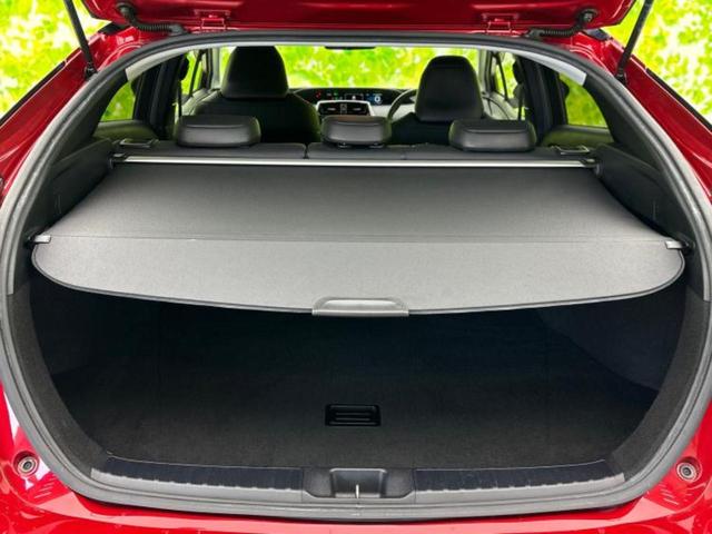 プリウス Sツーリングセレクション 新品タイヤ/モデリスタエアロ/保証書/純正 9インチ SDナビ/トヨタセーフティセンス/シートヒーター 前席/車線逸脱防止支援システム/シート 合皮/ヘッドランプ LED/Bluetooth接続(8枚目)