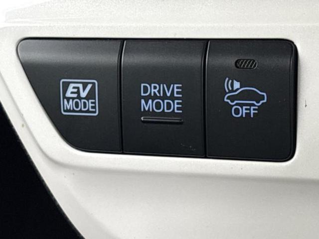 プリウス Sツーリングセレクション 新品タイヤ/モデリスタエアロ/保証書/純正 9インチ SDナビ/トヨタセーフティセンス/シートヒーター 前席/車線逸脱防止支援システム/シート 合皮/ヘッドランプ LED/Bluetooth接続(18枚目)