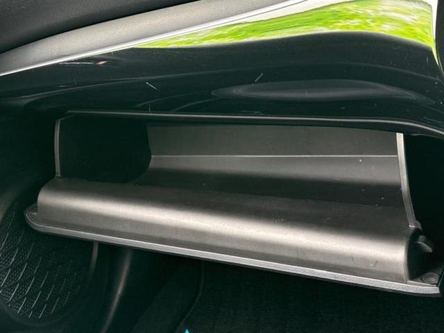 プリウス Sツーリングセレクション 新品タイヤ/モデリスタエアロ/保証書/純正 9インチ SDナビ/トヨタセーフティセンス/シートヒーター 前席/車線逸脱防止支援システム/シート 合皮/ヘッドランプ LED/Bluetooth接続(30枚目)