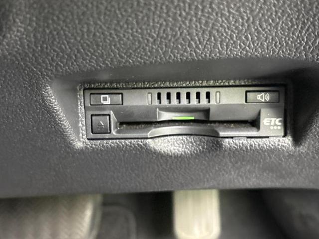 プリウス Ｓセーフティプラス　保証書／純正　ＳＤナビ／衝突安全装置／車線逸脱防止支援システム／パーキングアシスト　自動操舵／ドライブレコーダー　純正／ヘッドランプ　ＬＥＤ／ＵＳＢジャック／Ｂｌｕｅｔｏｏｔｈ接続／ＥＴＣ　禁煙車（17枚目）