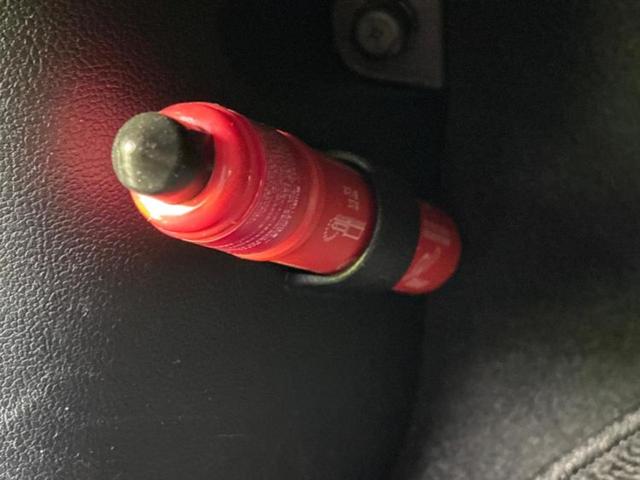 プリウス Ｓセーフティプラス　保証書／純正　ＳＤナビ／衝突安全装置／車線逸脱防止支援システム／パーキングアシスト　自動操舵／ドライブレコーダー　純正／ヘッドランプ　ＬＥＤ／ＵＳＢジャック／Ｂｌｕｅｔｏｏｔｈ接続／ＥＴＣ　禁煙車（33枚目）