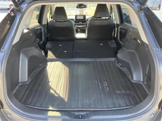 ＲＡＶ４ ４ＷＤ　Ｇ　新品タイヤ／保証書／純正　ＳＤナビ／衝突安全装置／シートヒーター　前席／車線逸脱防止支援システム／電動バックドア／ヘッドランプ　ＬＥＤ／Ｂｌｕｅｔｏｏｔｈ接続／ＨＤＭＩ接続／ＥＴＣ／バックモニター（8枚目）