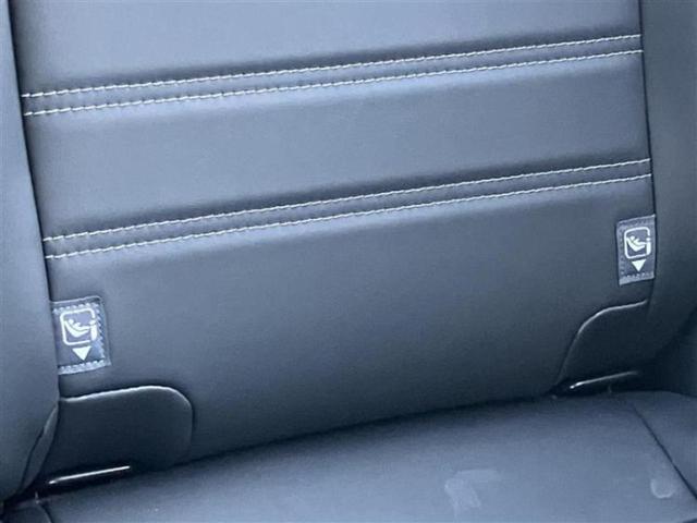 ＲＡＶ４ ４ＷＤ　Ｇ　新品タイヤ／保証書／純正　ＳＤナビ／衝突安全装置／シートヒーター　前席／車線逸脱防止支援システム／電動バックドア／ヘッドランプ　ＬＥＤ／Ｂｌｕｅｔｏｏｔｈ接続／ＨＤＭＩ接続／ＥＴＣ／バックモニター（14枚目）