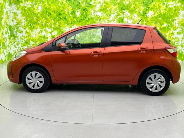 ヴィッツ F 純正 SDナビ/トヨタセーフティセンス/Bluetooth接続/ETC/EBD付ABS/バックモニター/ワンセグTV/エアバッグ 運転席/エアバッグ 助手席/パワーウインドウ/キーレスエントリー(2枚目)