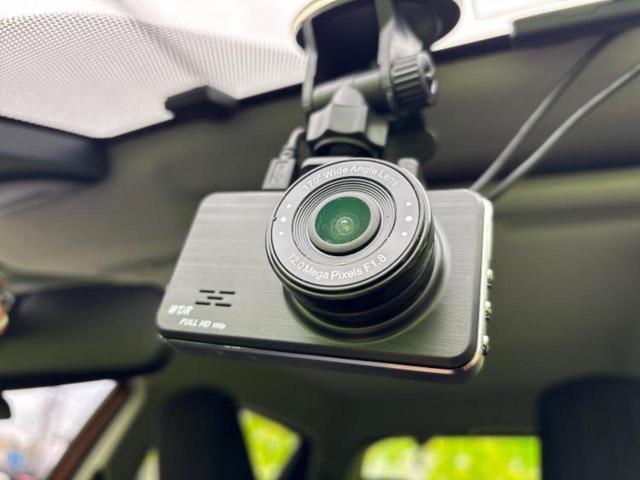 ヴィッツ F 純正 SDナビ/トヨタセーフティセンス/Bluetooth接続/ETC/EBD付ABS/バックモニター/ワンセグTV/エアバッグ 運転席/エアバッグ 助手席/パワーウインドウ/キーレスエントリー(26枚目)