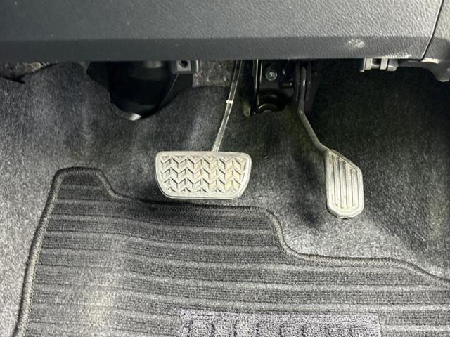 ヴィッツ F 純正 SDナビ/トヨタセーフティセンス/Bluetooth接続/ETC/EBD付ABS/バックモニター/ワンセグTV/エアバッグ 運転席/エアバッグ 助手席/パワーウインドウ/キーレスエントリー(34枚目)