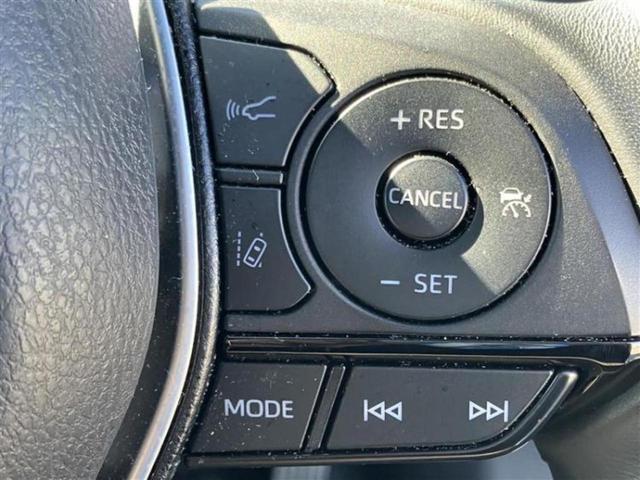 ハリアーハイブリッド Ｚ　新品タイヤ／ＪＢＬ／保証書／純正　ＳＤナビ／デジタルインナーミラー／衝突安全装置／シートヒーター　前席／パノラミックビューモニター／車線逸脱防止支援システム／シート　ハーフレザー／電動バックドア（15枚目）