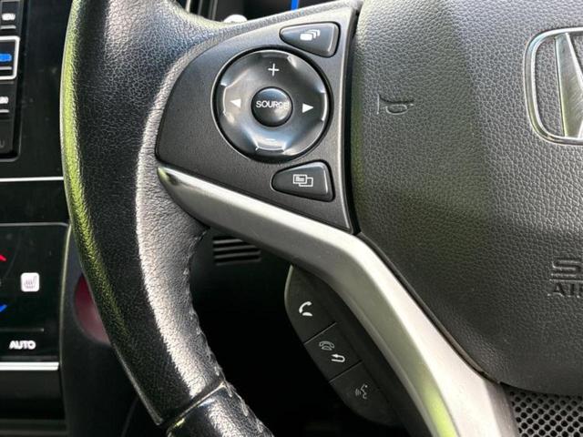 シャトル ハイブリッドX・ホンダセンシング 保証書/純正 SDナビ/シートヒーター/ヘッドランプ HID/ETC/EBD付ABS/横滑り防止装置/アイドリングストップ/フルセグTV/エアバッグ 運転席/エアバッグ 助手席/エアバッグ サイド(18枚目)