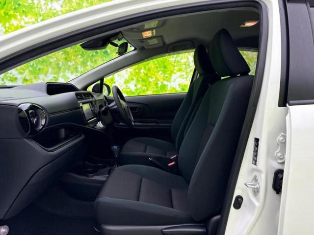 アクア Ｓスタイルブラック　保証書／純正　ＳＤナビ／衝突安全装置／車線逸脱防止支援システム／Ｂｌｕｅｔｏｏｔｈ接続／ＥＴＣ／ＥＢＤ付ＡＢＳ／横滑り防止装置／アイドリングストップ／バックモニター／フルセグＴＶ／ＤＶＤ／禁煙車（6枚目）